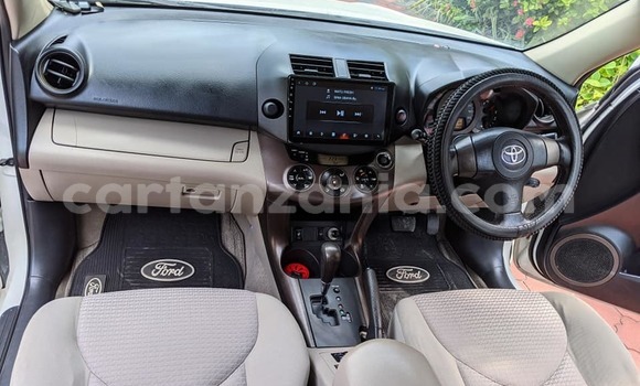 Buy Used Toyota Vanguard White Car in Dar es Salaam in Dar es Salaam Buy Used Toyota Vanguard White Car in Dar es Salaam in Dar es Salaam