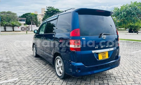 Nunua Ilio tumika Toyota Noah Bluu Gari ndani ya Dar es Salaam nchini Dar es Salaam Nunua Ilio tumika Toyota Noah Bluu Gari ndani ya Dar es Salaam nchini Dar es Salaam