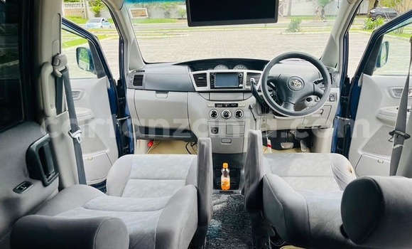 Nunua Ilio tumika Toyota Noah Bluu Gari ndani ya Dar es Salaam nchini Dar es Salaam Nunua Ilio tumika Toyota Noah Bluu Gari ndani ya Dar es Salaam nchini Dar es Salaam