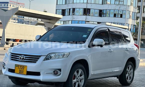 Buy Used Toyota Vanguard White Car in Dar es Salaam in Dar es Salaam