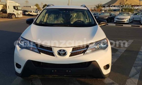 Nunua Imported Toyota RAV4 Nyeupe Gari ndani ya Import - Dubai nchini Arusha Nunua Imported Toyota RAV4 Nyeupe Gari ndani ya Import - Dubai nchini Arusha