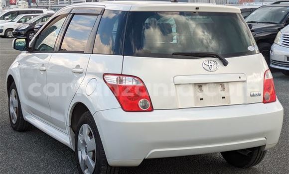 Buy Import Toyota IST White Car in Dar es Salaam in Dar es Salaam Buy Import Toyota IST White Car in Dar es Salaam in Dar es Salaam