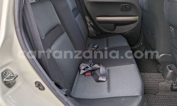 Buy Import Toyota IST White Car in Dar es Salaam in Dar es Salaam Buy Import Toyota IST White Car in Dar es Salaam in Dar es Salaam