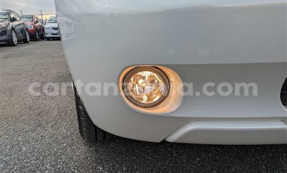 Buy Import Toyota IST White Car in Dar es Salaam in Dar es Salaam Buy Import Toyota IST White Car in Dar es Salaam in Dar es Salaam