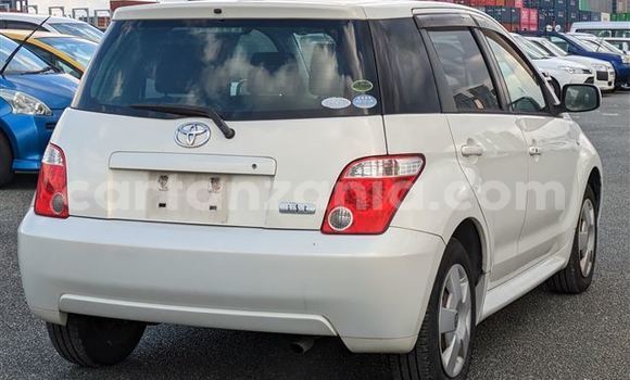 Buy Import Toyota IST White Car in Dar es Salaam in Dar es Salaam Buy Import Toyota IST White Car in Dar es Salaam in Dar es Salaam