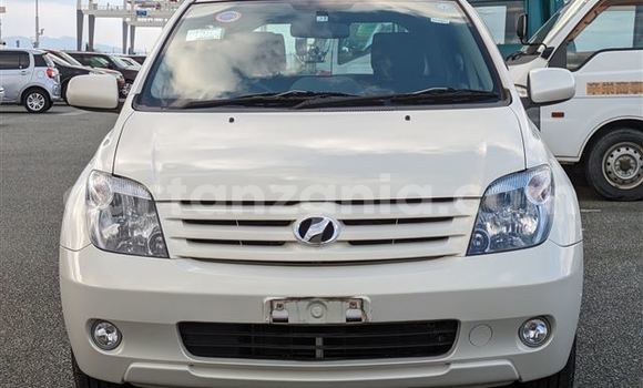 Buy Import Toyota IST White Car in Dar es Salaam in Dar es Salaam Buy Import Toyota IST White Car in Dar es Salaam in Dar es Salaam