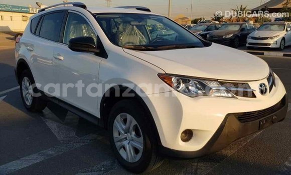 Nunua Imported Toyota RAV4 Nyeupe Gari ndani ya Import - Dubai nchini Arusha Nunua Imported Toyota RAV4 Nyeupe Gari ndani ya Import - Dubai nchini Arusha