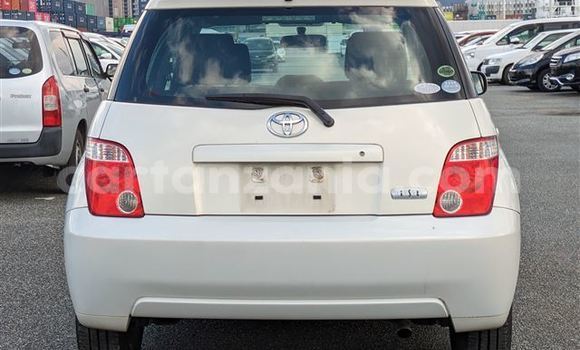 Buy Import Toyota IST White Car in Dar es Salaam in Dar es Salaam Buy Import Toyota IST White Car in Dar es Salaam in Dar es Salaam