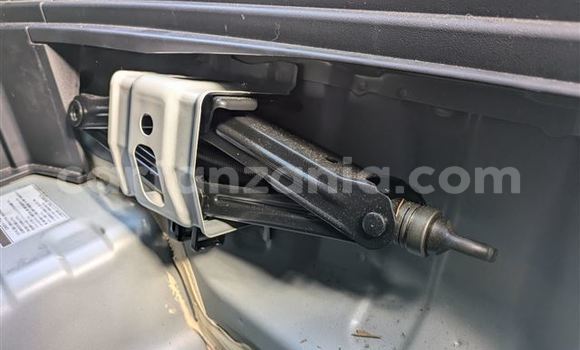 Buy Import Toyota IST White Car in Dar es Salaam in Dar es Salaam Buy Import Toyota IST White Car in Dar es Salaam in Dar es Salaam