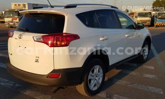 Nunua Imported Toyota RAV4 Nyeupe Gari ndani ya Import - Dubai nchini Arusha Nunua Imported Toyota RAV4 Nyeupe Gari ndani ya Import - Dubai nchini Arusha