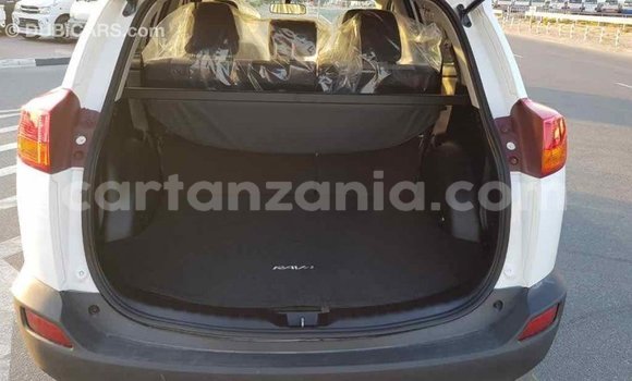 Nunua Imported Toyota RAV4 Nyeupe Gari ndani ya Import - Dubai nchini Arusha Nunua Imported Toyota RAV4 Nyeupe Gari ndani ya Import - Dubai nchini Arusha