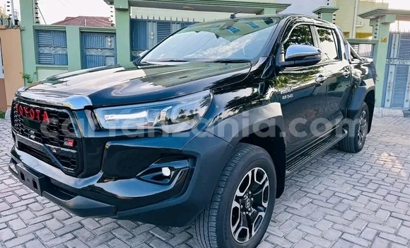Nunua Ilio tumika Toyota Hilux Nyeusi Gari ndani ya Biharamulo nchini Kagera Nunua Ilio tumika Toyota Hilux Nyeusi Gari ndani ya Biharamulo nchini Kagera