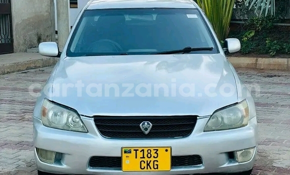 Nunua Ilio tumika Toyota Altezza Nyeupe Gari ndani ya Biharamulo nchini Kagera Nunua Ilio tumika Toyota Altezza Nyeupe Gari ndani ya Biharamulo nchini Kagera
