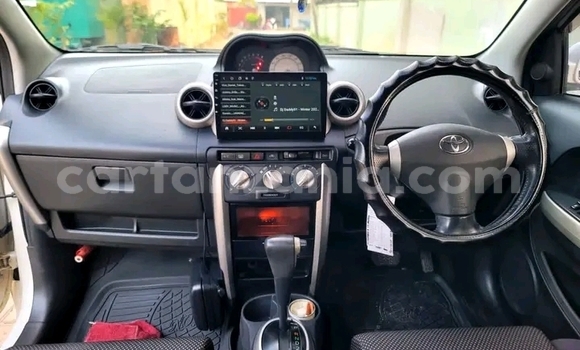 Buy Used Toyota IST White Car in Chemba in Dodoma Buy Used Toyota IST White Car in Chemba in Dodoma