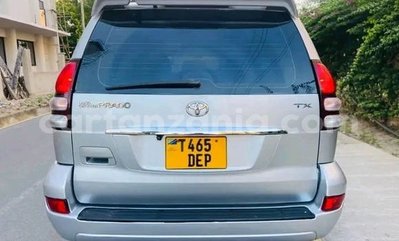 Buy Used Toyota Land Cruiser Prado White Car in Buhigwe in Kigoma Buy Used Toyota Land Cruiser Prado White Car in Buhigwe in Kigoma