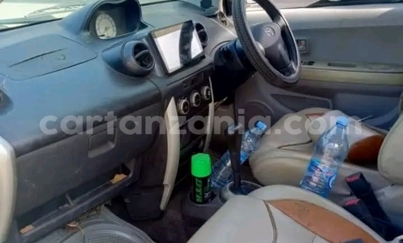 Buy Used Toyota IST White Car in Busega in Simiyu Buy Used Toyota IST White Car in Busega in Simiyu