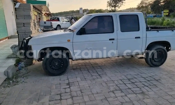 Buy Used Nissan Datsun White Car in Biharamulo in Kagera Buy Used Nissan Datsun White Car in Biharamulo in Kagera