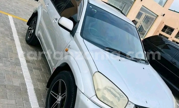 Buy Used Toyota RAV4 White Car in Bwanga in Kagera Buy Used Toyota RAV4 White Car in Bwanga in Kagera