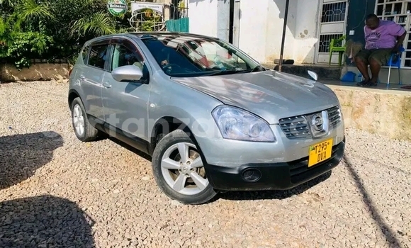 Buy Used Nissan Dualis White Car in Bwanga in Kagera Buy Used Nissan Dualis White Car in Bwanga in Kagera