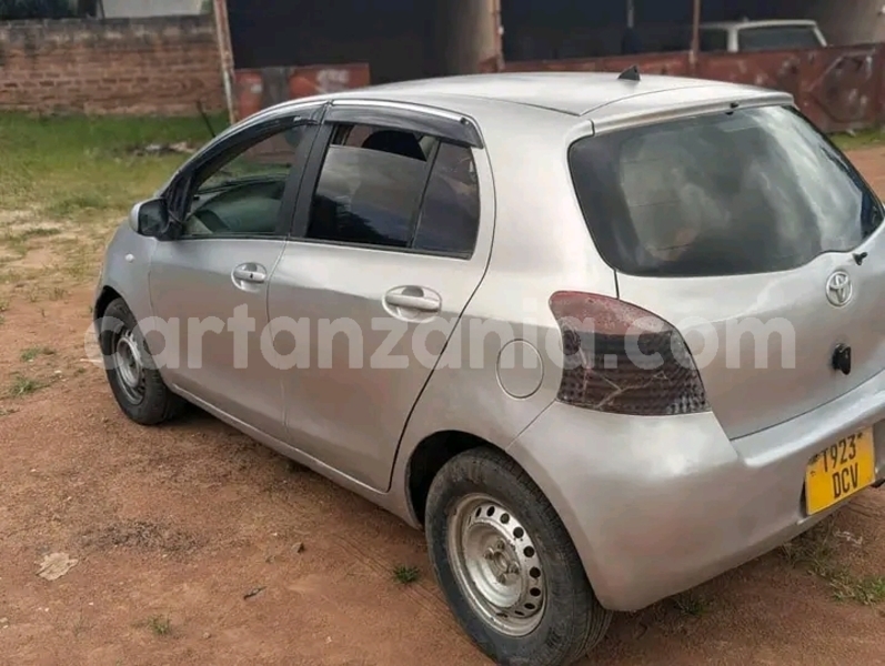 Big with watermark toyota vitz kagera bwanga 26729