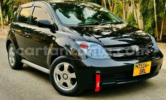 Buy Used Toyota IST Black Car in Bwanga in Kagera Buy Used Toyota IST Black Car in Bwanga in Kagera