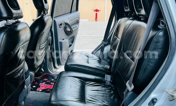 Buy Used Toyota RAV4 White Car in Dar es Salaam in Dar es Salaam Buy Used Toyota RAV4 White Car in Dar es Salaam in Dar es Salaam