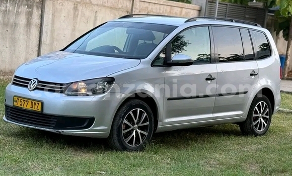 Buy Used Volkswagen Touran Other Car in Biharamulo in Kagera Buy Used Volkswagen Touran Other Car in Biharamulo in Kagera