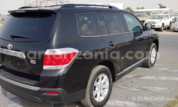 Buy Import Toyota Highlander Black Car in Import - Dubai in Arusha Buy Import Toyota Highlander Black Car in Import - Dubai in Arusha
