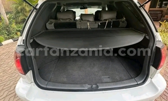 Buy Used Toyota Harrier White Car in Biharamulo in Kagera Buy Used Toyota Harrier White Car in Biharamulo in Kagera