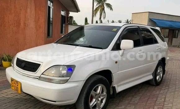 Buy Used Toyota Harrier White Car in Biharamulo in Kagera Buy Used Toyota Harrier White Car in Biharamulo in Kagera