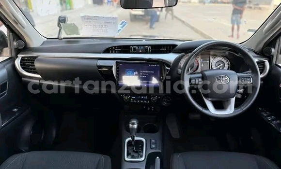 Buy Used Toyota Harrier Black Car in Biharamulo in Kagera Buy Used Toyota Harrier Black Car in Biharamulo in Kagera