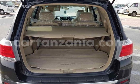Buy Import Toyota Highlander Black Car in Import - Dubai in Arusha Buy Import Toyota Highlander Black Car in Import - Dubai in Arusha