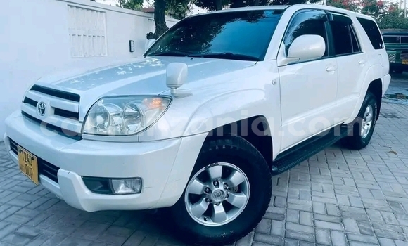 Buy Used Toyota Surf White Car in Biharamulo in Kagera Buy Used Toyota Surf White Car in Biharamulo in Kagera