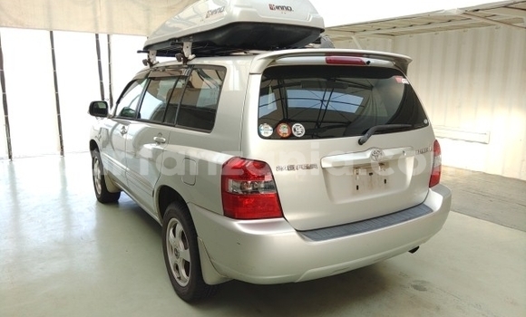 Buy Import Toyota Kluger Silver Car in Dar es Salaam in Dar es Salaam Buy Import Toyota Kluger Silver Car in Dar es Salaam in Dar es Salaam
