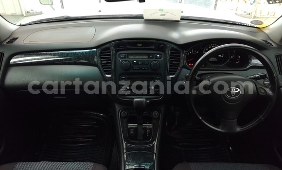 Buy Import Toyota Kluger Silver Car in Dar es Salaam in Dar es Salaam Buy Import Toyota Kluger Silver Car in Dar es Salaam in Dar es Salaam