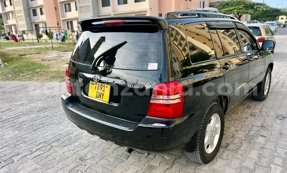 Nunua Ilio tumika Toyota Kluger Nyeusi Gari ndani ya Bariadi nchini Simiyu Nunua Ilio tumika Toyota Kluger Nyeusi Gari ndani ya Bariadi nchini Simiyu