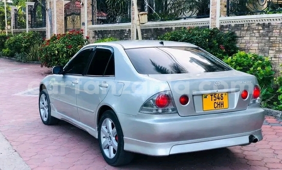 Buy Used Toyota Altezza White Car in Bahi in Dodoma Buy Used Toyota Altezza White Car in Bahi in Dodoma
