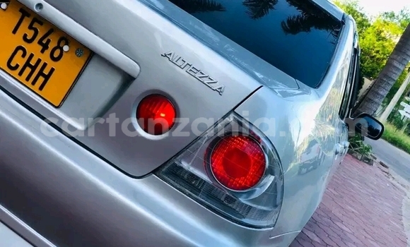 Buy Used Toyota Altezza White Car in Bahi in Dodoma Buy Used Toyota Altezza White Car in Bahi in Dodoma