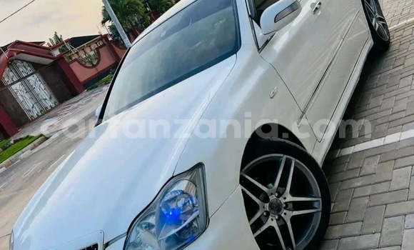 Buy Used Toyota Crown White Car in Buhigwe in Kigoma Buy Used Toyota Crown White Car in Buhigwe in Kigoma