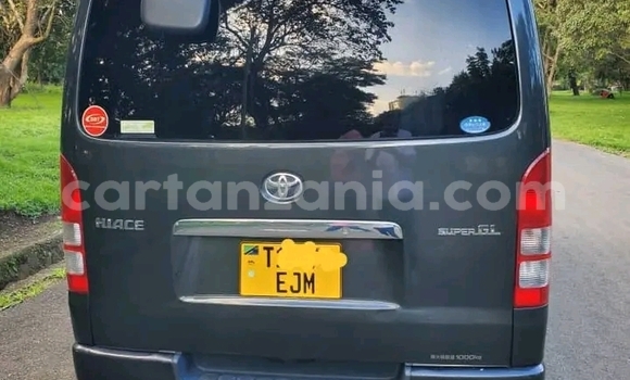 Buy Used Toyota Hiace Black Car in Biharamulo in Kagera Buy Used Toyota Hiace Black Car in Biharamulo in Kagera