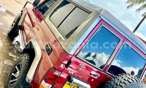 Nunua Ilio tumika Toyota Land Cruiser Prado Nyekundu Gari ndani ya Buhigwe nchini Kigoma Nunua Ilio tumika Toyota Land Cruiser Prado Nyekundu Gari ndani ya Buhigwe nchini Kigoma