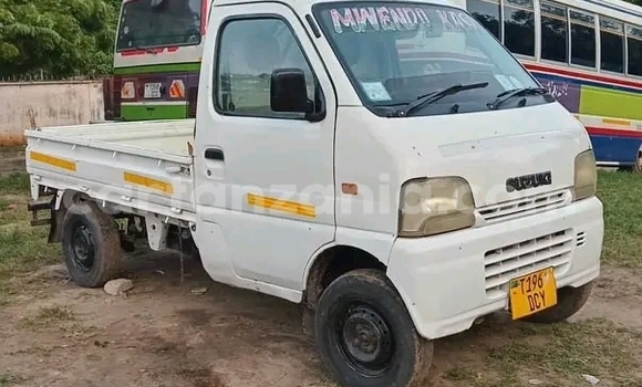 Buy Used Suzuki Carry White Car in Buhigwe in Kigoma Buy Used Suzuki Carry White Car in Buhigwe in Kigoma