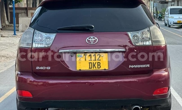 Nunua Ilio tumika Toyota Harrier Nyekundu Gari ndani ya Dar es Salaam nchini Dar es Salaam