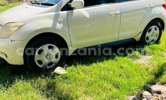 Nunua Ilio tumika Toyota IST Nyeupe Gari ndani ya Buhigwe nchini Kigoma Nunua Ilio tumika Toyota IST Nyeupe Gari ndani ya Buhigwe nchini Kigoma