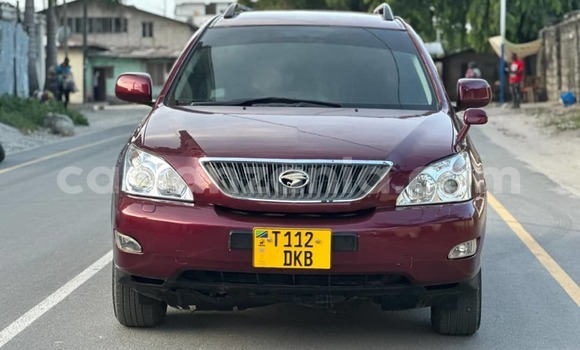 Nunua Ilio tumika Toyota Harrier Nyekundu Gari ndani ya Dar es Salaam nchini Dar es Salaam