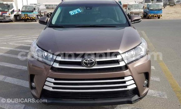 Buy Import Toyota Highlander Brown Car in Import - Dubai in Arusha Buy Import Toyota Highlander Brown Car in Import - Dubai in Arusha