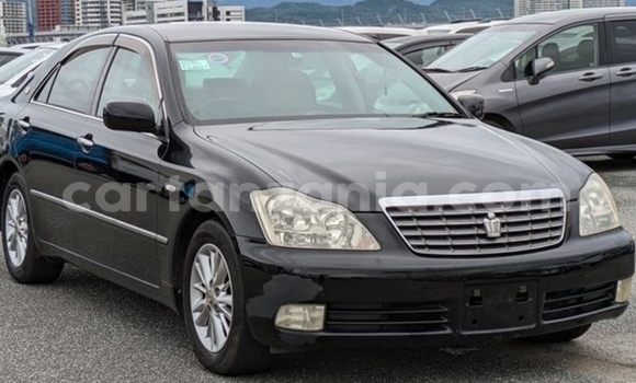 Buy Import Toyota Crown Black Car in Dar es Salaam in Dar es Salaam Buy Import Toyota Crown Black Car in Dar es Salaam in Dar es Salaam
