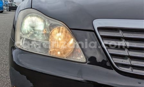 Buy Import Toyota Crown Black Car in Dar es Salaam in Dar es Salaam Buy Import Toyota Crown Black Car in Dar es Salaam in Dar es Salaam