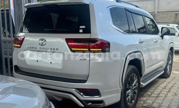 Buy Used Toyota Land Cruiser White Car in Dar es Salaam in Dar es Salaam Buy Used Toyota Land Cruiser White Car in Dar es Salaam in Dar es Salaam