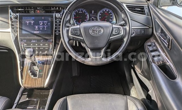 Nunua Imported Toyota Harrier Nyeusi Gari ndani ya Dar es Salaam nchini Dar es Salaam Nunua Imported Toyota Harrier Nyeusi Gari ndani ya Dar es Salaam nchini Dar es Salaam